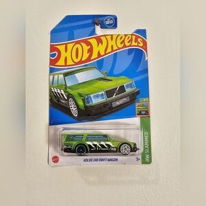 Hot Wheels Car Volvo 240 Drift Wagon HW Slammed 4/5 Mattel Hotwheels 245/250 New
